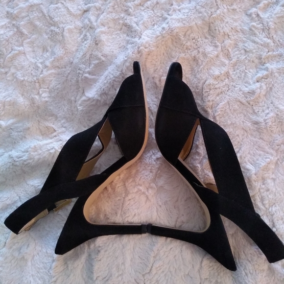 Michael Kors Shoes - Never worn Michael Kors sandals